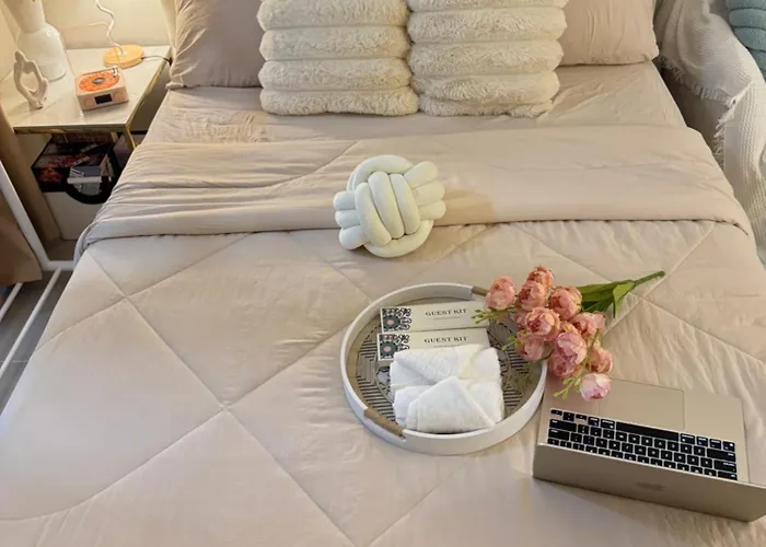 The Cozy Clouds Staycation * Suba Basbas